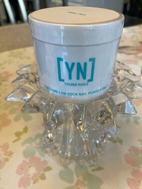 Brand New Young Nails Extreme Low Odor Nail Powder — Sheer Pink 65 grams